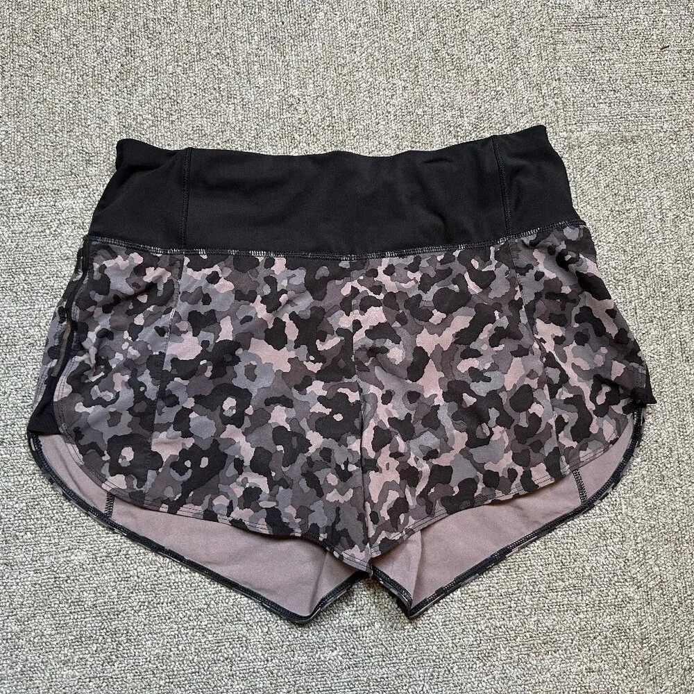 Athleta Running Free Printed Short 3.5” Size Small Mauve Pink Black & Grey